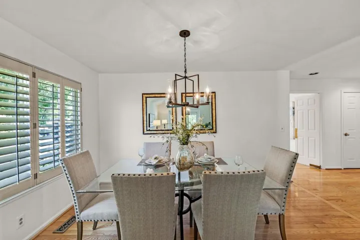 2602 Glenbriar Drive, Saratoga, California 95070