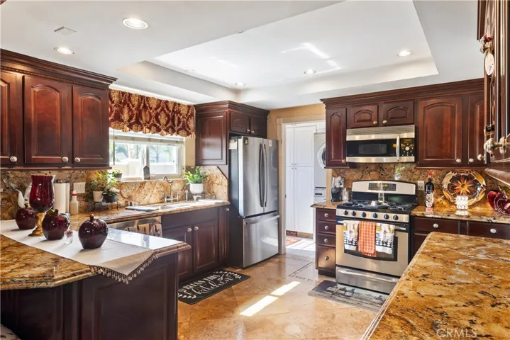 517 Kevin Way, Placentia, California 92870