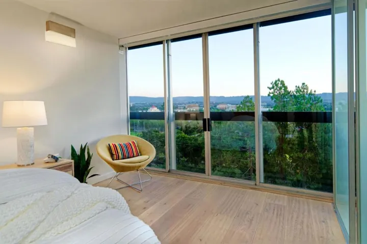 101 Alma 1004, Palo Alto, California 94301