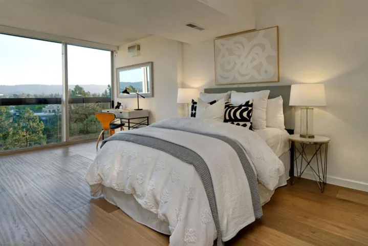 101 Alma 1004, Palo Alto, California 94301
