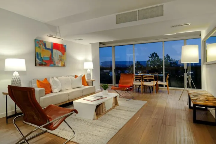 101 Alma 1004, Palo Alto, California 94301