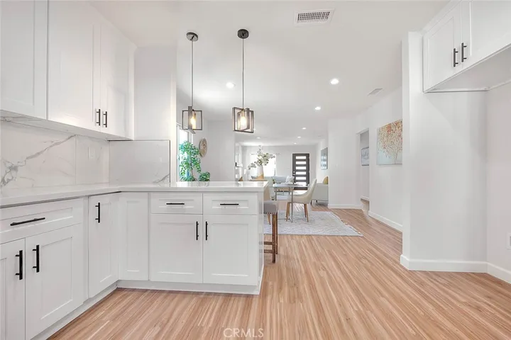 9236 S Hobart Boulevard, Los Angeles, California 90047