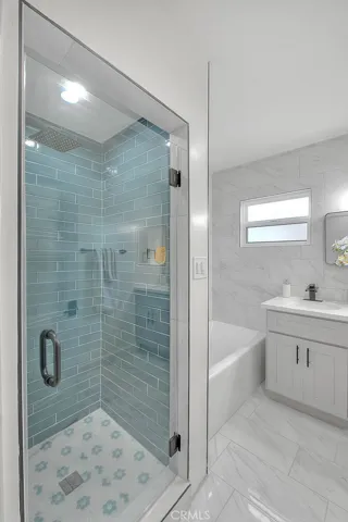 9236 S Hobart Boulevard, Los Angeles, California 90047