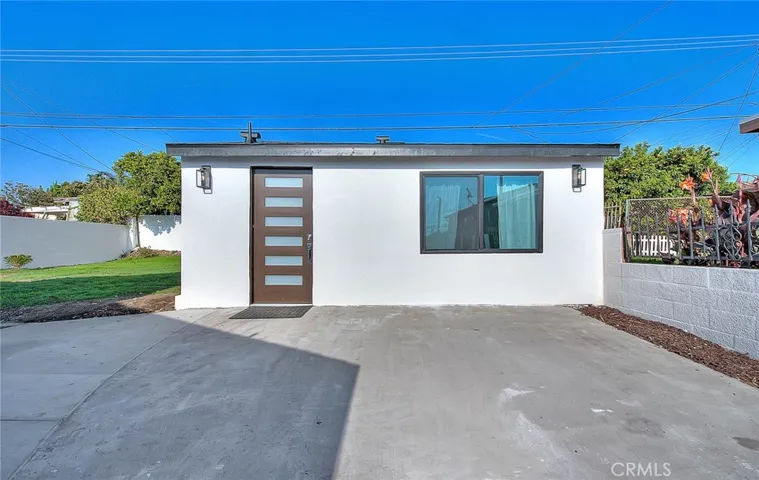 9236 S Hobart Boulevard, Los Angeles, California 90047