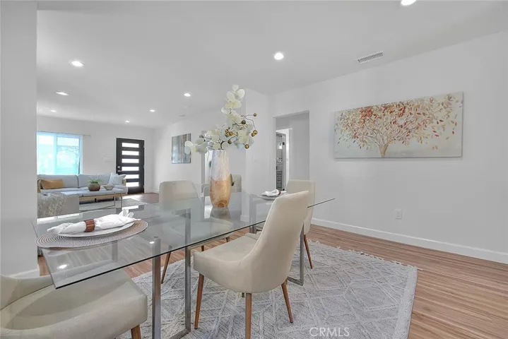 9236 S Hobart Boulevard, Los Angeles, California 90047