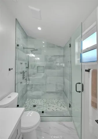 9236 S Hobart Boulevard, Los Angeles, California 90047