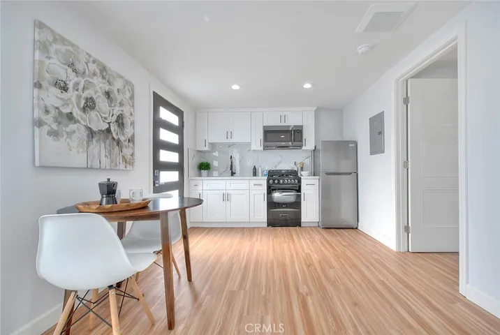 9236 S Hobart Boulevard, Los Angeles, California 90047