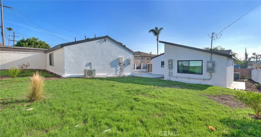 9236 S Hobart Boulevard, Los Angeles, California 90047