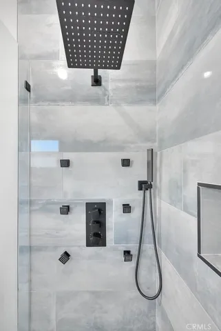 9236 S Hobart Boulevard, Los Angeles, California 90047