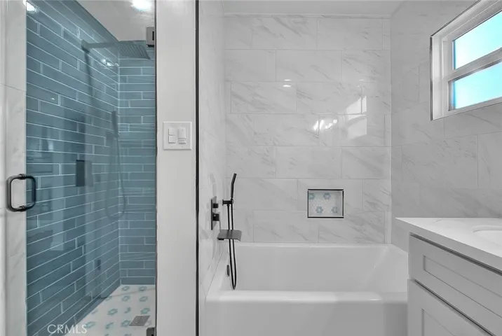 9236 S Hobart Boulevard, Los Angeles, California 90047