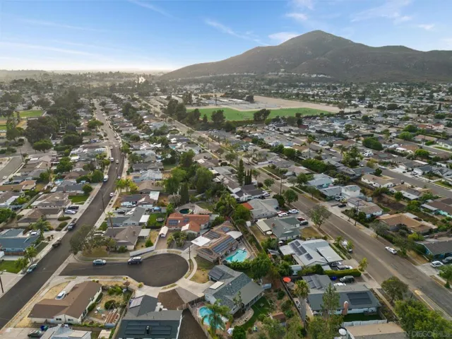 6470 Beaver Lake Ct., San Diego, California 92119