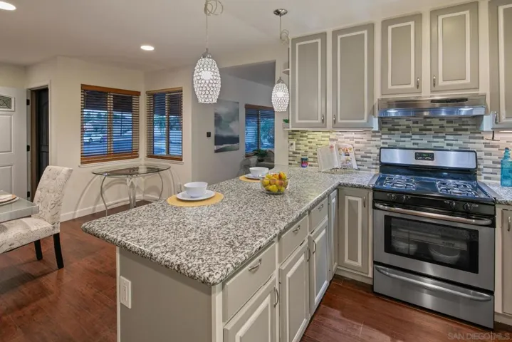 6470 Beaver Lake Ct., San Diego, California 92119