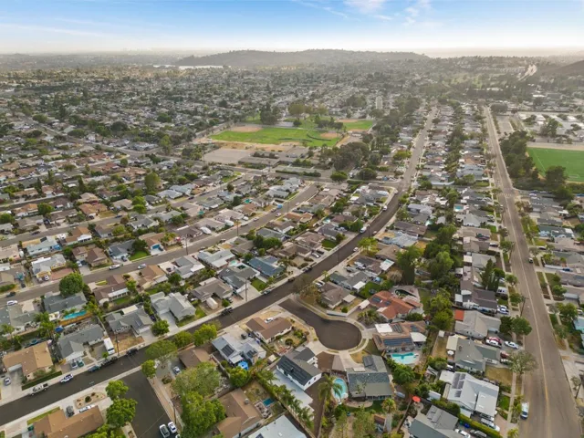 6470 Beaver Lake Ct., San Diego, California 92119