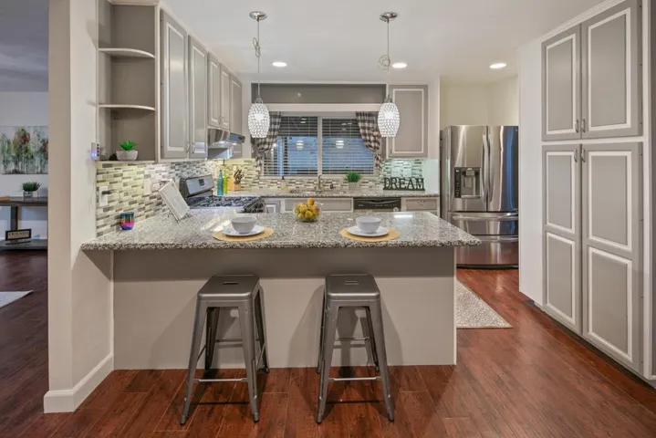 6470 Beaver Lake Ct., San Diego, California 92119