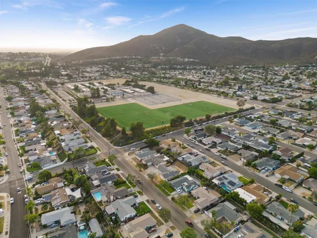 6470 Beaver Lake Ct., San Diego, California 92119