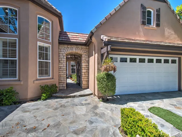 9 Anondale, Newport Beach, California 92660