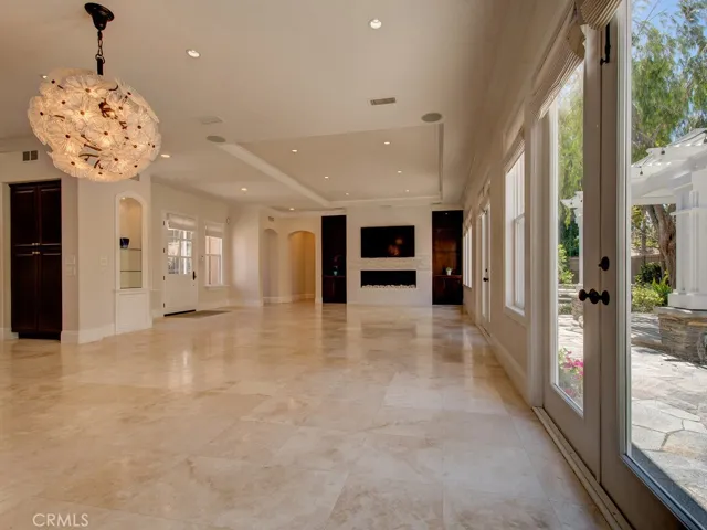 9 Anondale, Newport Beach, California 92660