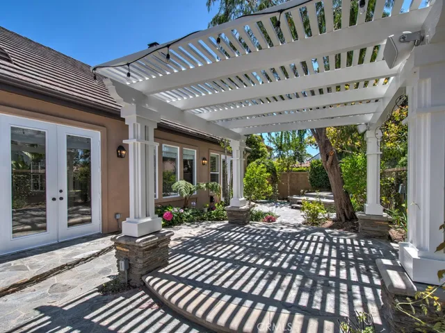 9 Anondale, Newport Beach, California 92660