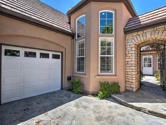 9 Anondale, Newport Beach, California 92660