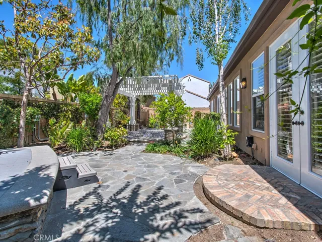 9 Anondale, Newport Beach, California 92660