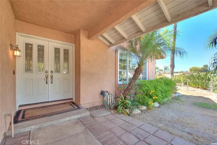6111 Stonehurst, Yorba Linda, California 92886