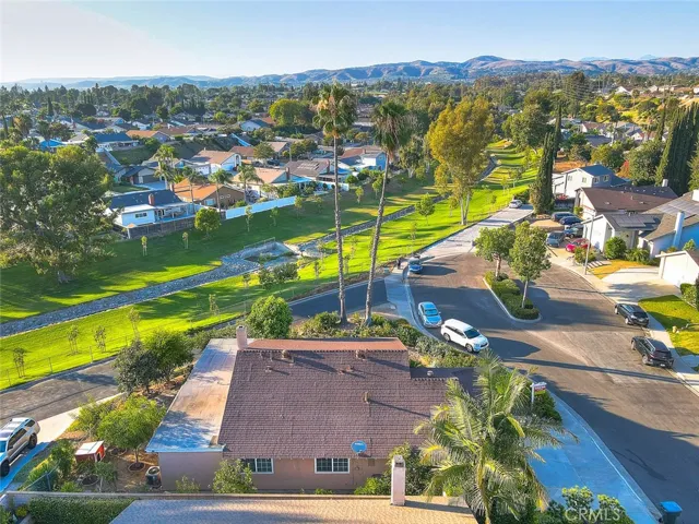 6111 Stonehurst, Yorba Linda, California 92886