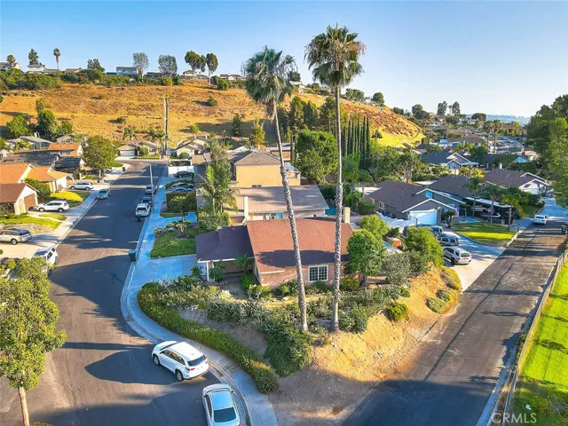 6111 Stonehurst, Yorba Linda, California 92886