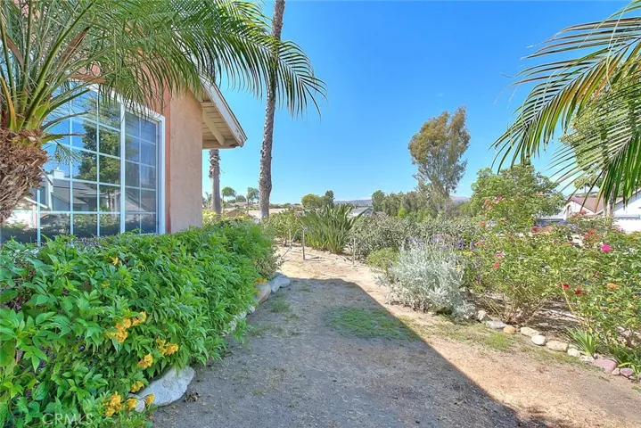 6111 Stonehurst, Yorba Linda, California 92886