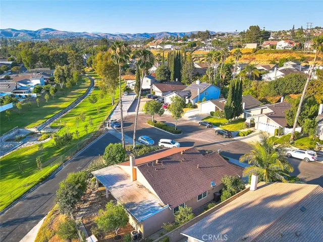 6111 Stonehurst, Yorba Linda, California 92886