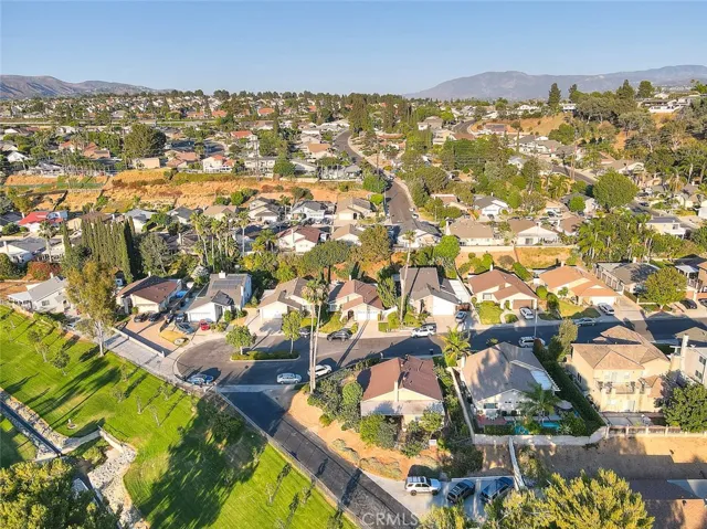 6111 Stonehurst, Yorba Linda, California 92886