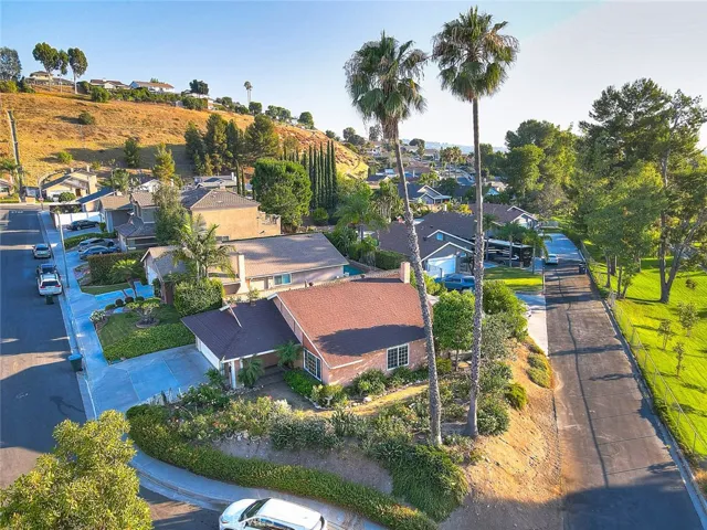 6111 Stonehurst, Yorba Linda, California 92886