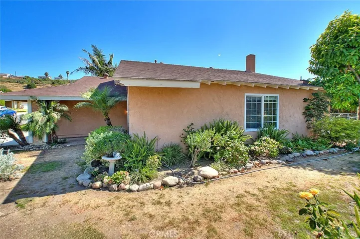 6111 Stonehurst, Yorba Linda, California 92886