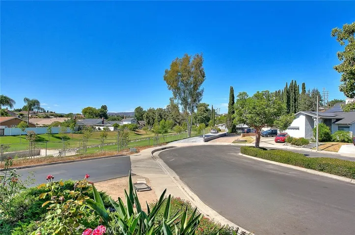 6111 Stonehurst, Yorba Linda, California 92886