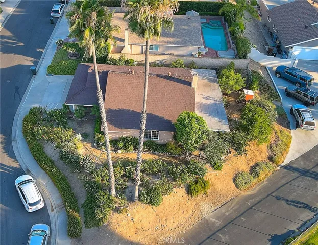 6111 Stonehurst, Yorba Linda, California 92886