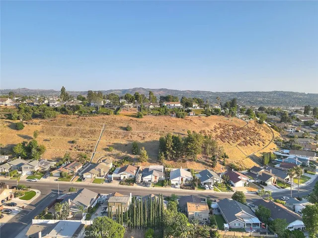 6111 Stonehurst, Yorba Linda, California 92886