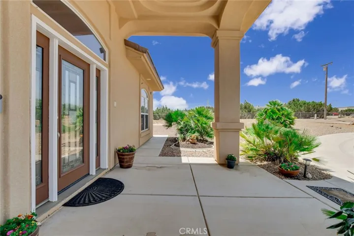 7061 Opal Avenue, Oak Hills, California 92344