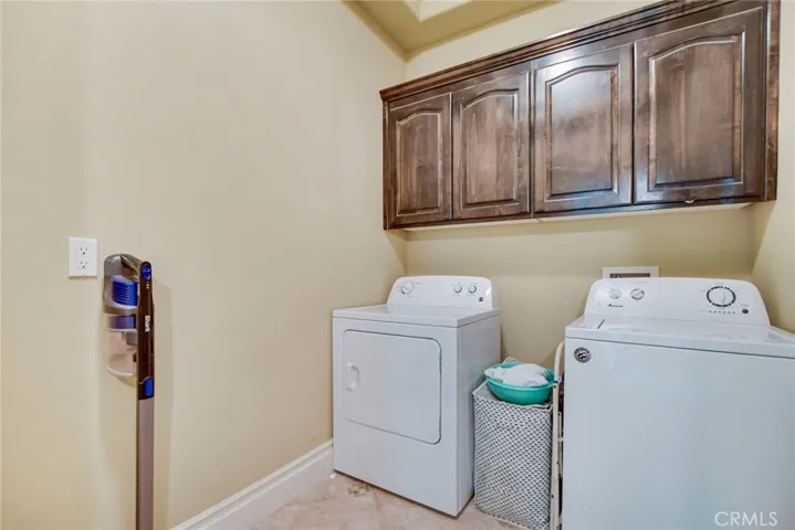 7061 Opal Avenue, Oak Hills, California 92344