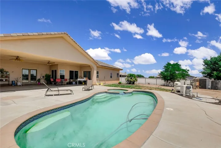 7061 Opal Avenue, Oak Hills, California 92344