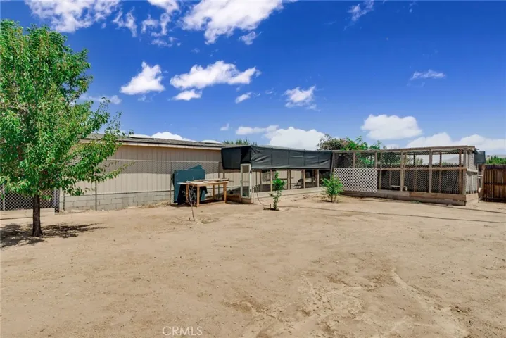 7061 Opal Avenue, Oak Hills, California 92344