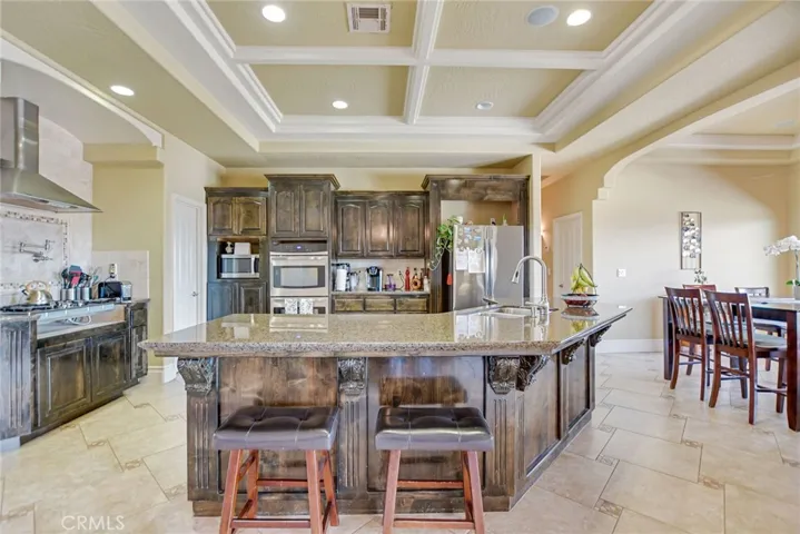 7061 Opal Avenue, Oak Hills, California 92344