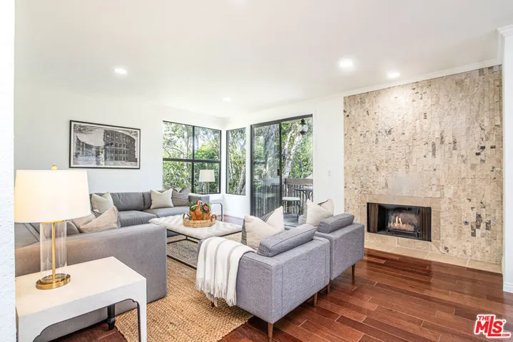 450 San Vicente Boulevard 201, Santa Monica, California 90402