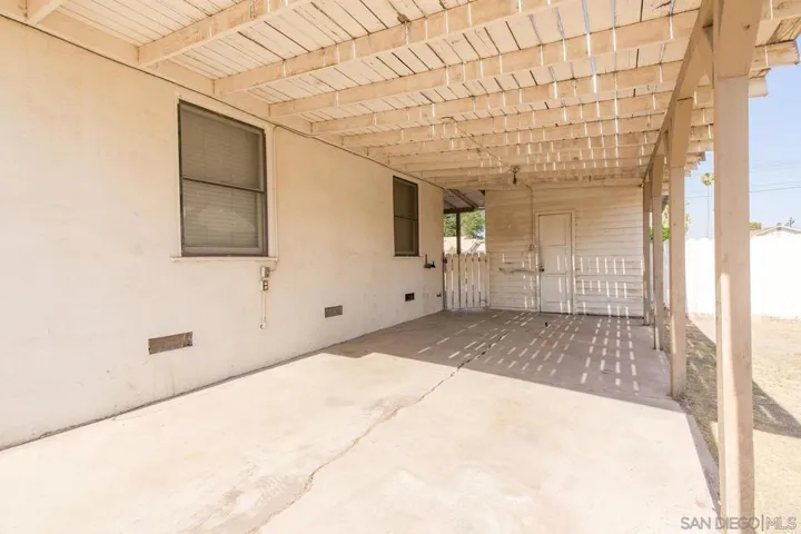 582 Fern Ave, Holtville, California 92250