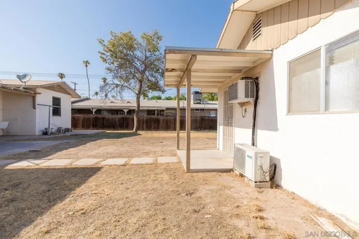 582 Fern Ave, Holtville, California 92250