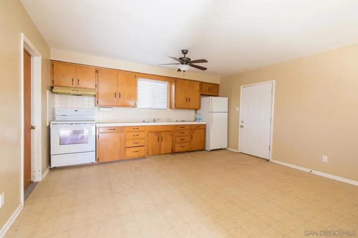 582 Fern Ave, Holtville, California 92250