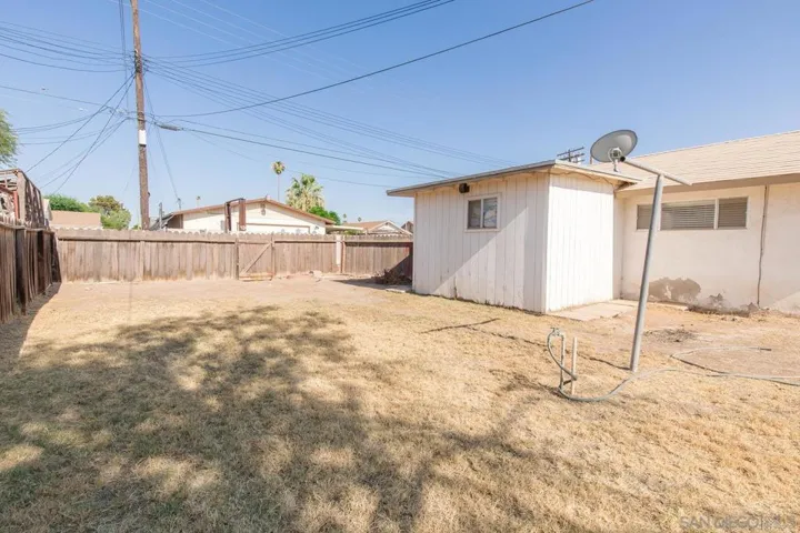 582 Fern Ave, Holtville, California 92250
