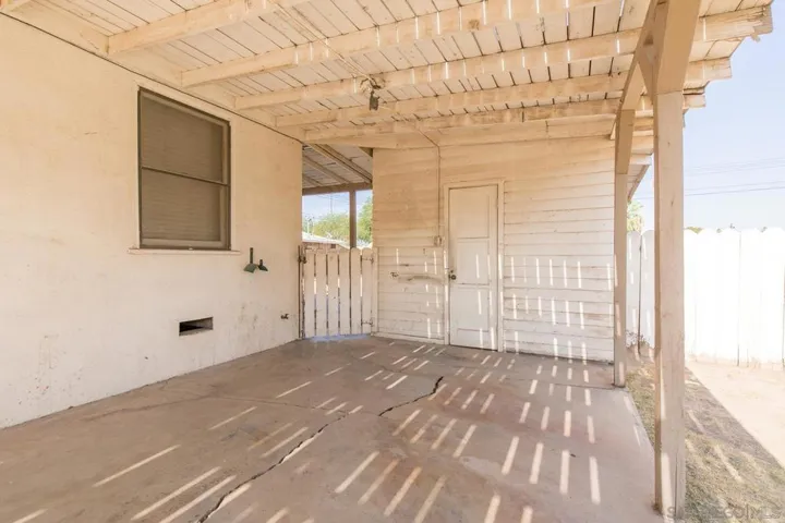 582 Fern Ave, Holtville, California 92250