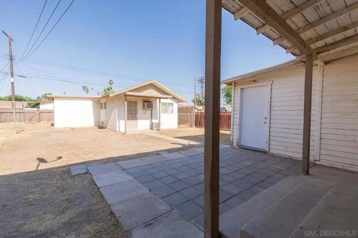 582 Fern Ave, Holtville, California 92250
