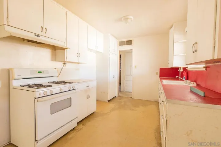 582 Fern Ave, Holtville, California 92250
