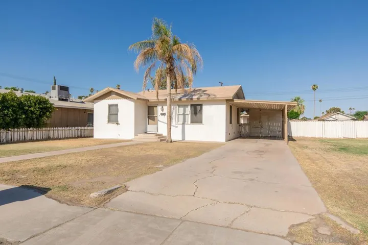 582 Fern Ave, Holtville, California 92250