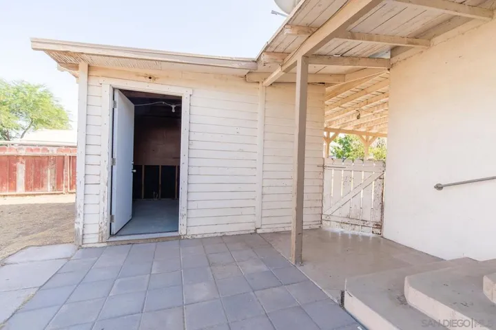 582 Fern Ave, Holtville, California 92250